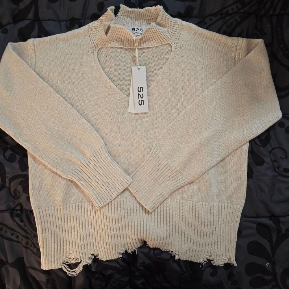525 America Distressed Gigi cotton pull over cream